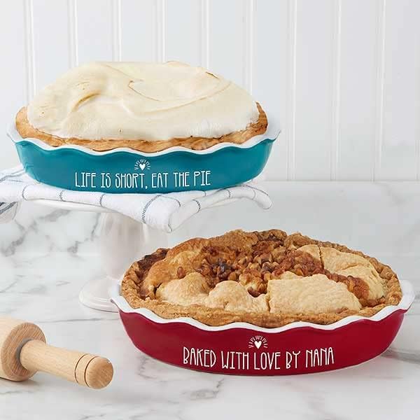 Personalization Universe Made with Love Personalized Classic Pie Dish, Hand-Glazed Stoneware, Oven to Table Baking Dish, Ideal for Pies and Casseroles, Dishwasher Safe - Navy