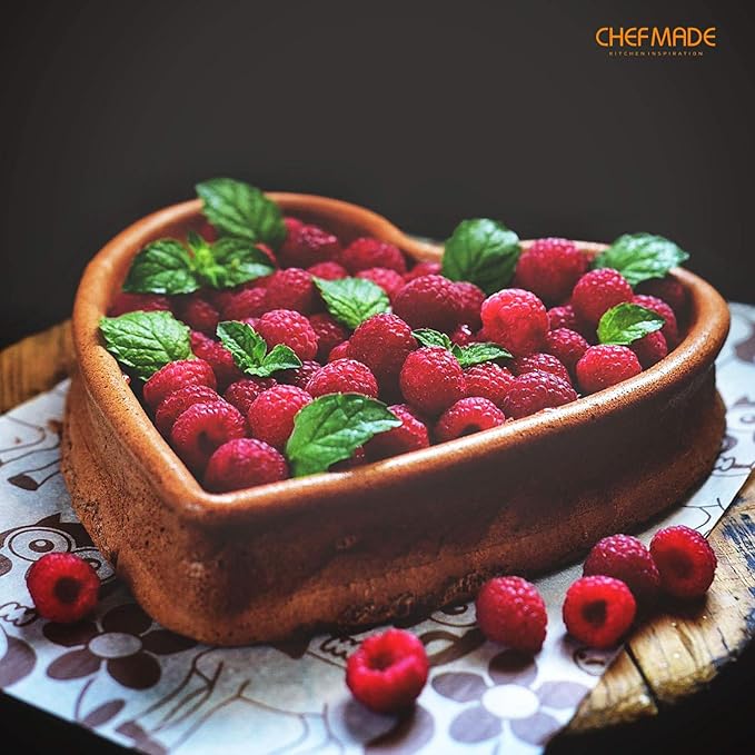 CHEFMADE Heart-Shaped Cake Pan, 8-Inch Non-Stick Food Bowl Bakeware for Oven Baking (Champagne Gold)