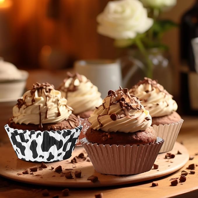 600 Pcs Western Cowboy Cupcake Liner Paper Baking Cups Brown Bandana Cow Print 4 Designs Muffin Liner Cake Storage Container for Rodeo Birthday Party DIY Crafts Supplies, 2 x 1.2 Inch