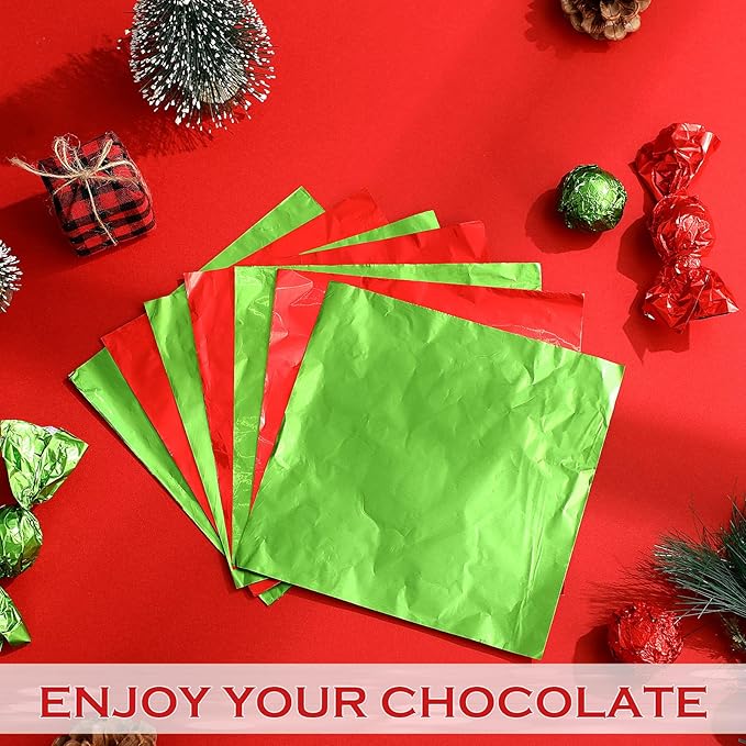 400 Sheets Christmas Foil Chocolate Candy Wrappers Aluminum Tin Foil Wrapping Paper for Packaging Decoration Red Green Wrappers DIY Baking Homemade Food Party Favors 6 x 6 Inches