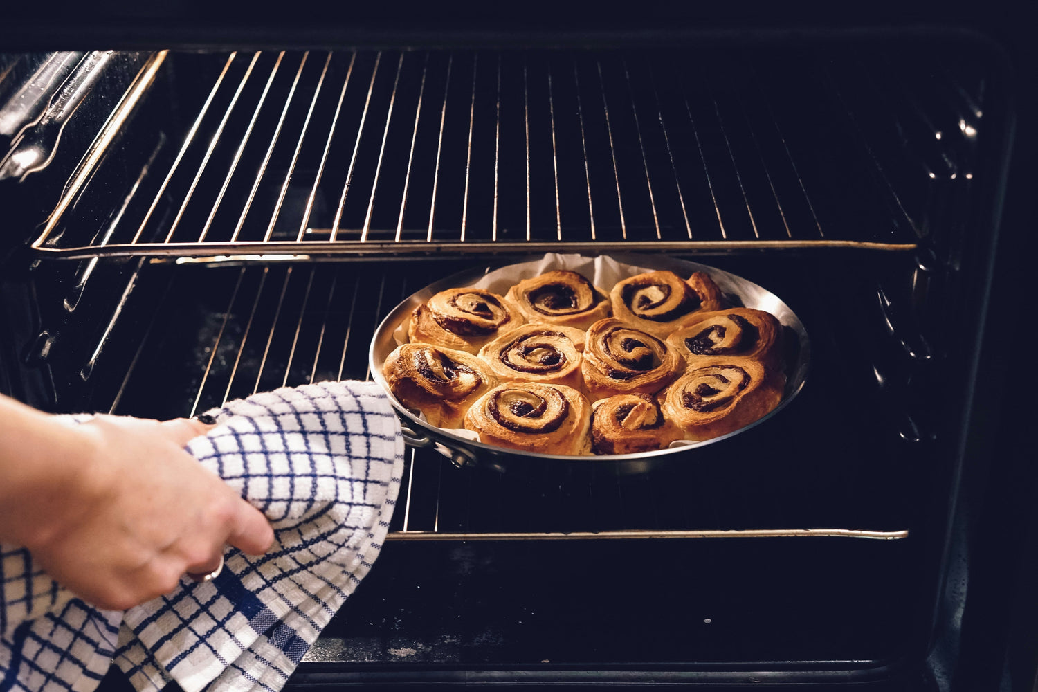 Baking Sheets & Pans