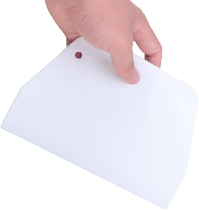 YARNOW 2 PCS Plastic Dough Scrapers, Multipurpose Food Scrappers, Food- Grade Bench Scrapers for Dough Cake Bread Fondant Icing (White)
