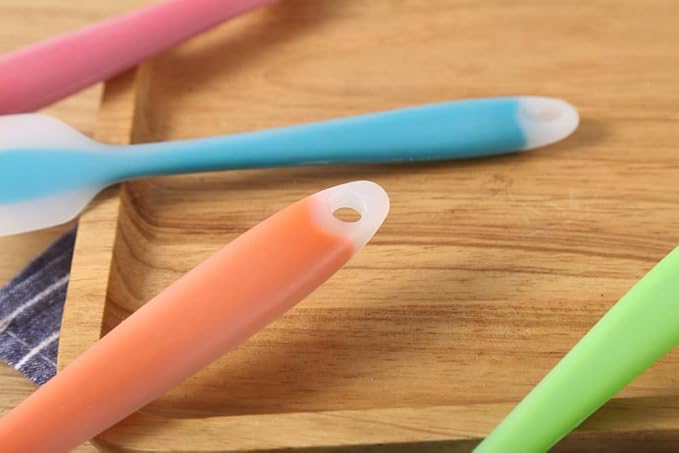 Silicone Spatula Set of 4 - Heat Resistant Flexible Spatula 450F with Stainless Steel Core - Food Grade Premium Good Grip Kitchen Utensils - Seamless, Heavy Duty, BPA Free, Dishwasher Safe