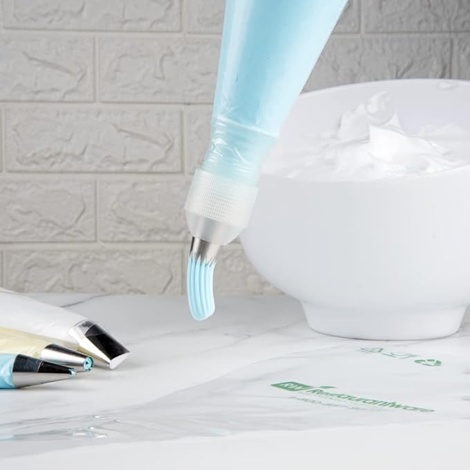 Restaurantware Pastry Tek Piping Tip 1 Open Star Decorating Tip - #6B Dent-Resistant Stainless Steel Icing Tip Dishwasher-Safe Decorate Cupcakes Cakes or Cookies