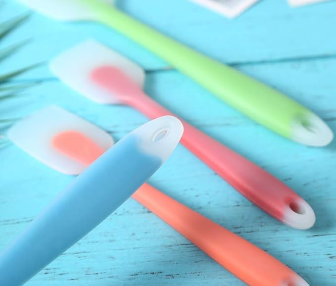 Silicone Spatula Set of 4 - Heat Resistant Flexible Spatula 450F with Stainless Steel Core - Food Grade Premium Good Grip Kitchen Utensils - Seamless, Heavy Duty, BPA Free, Dishwasher Safe