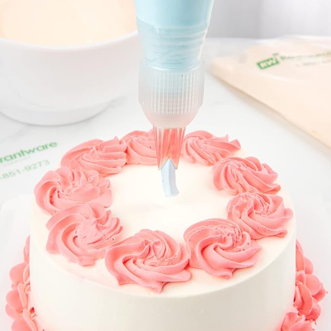 Restaurantware Pastry Tek Leaf Icing Tip 1 Reusable Piping Tip - #366 Dent-Resistant Stainless Steel Decorating Cake Tip Dishwasher-Safe Decorate Cupcakes Cakes or Cookies