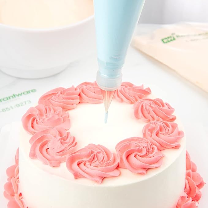 Restaurantware Pastry Tek Leaf Icing Tip 1 Reusable Piping Tip - #349 Dent-Resistant Stainless Steel Decorating Cake Tip Dishwasher-Safe Decorate Cupcakes Cakes or Cookies