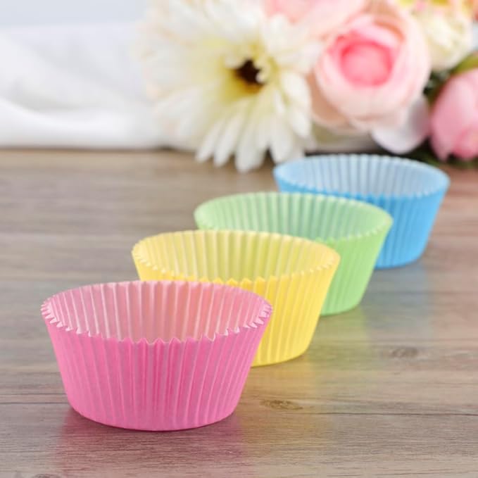 PRETYZOOM 100pcs Cupcake Liners Cupcake Wrapper Jumbo Muffin Cases Baking Cups Wraps Christmas New Year Birthday Party Supply 2.7 Inch