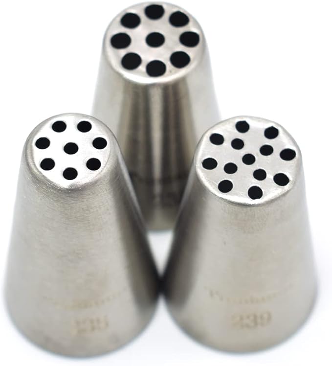 3 Pcs Grass Piping Nozzles, Seamless Grass Piping Tips, DIY Piping Icing Nozzle Tool for Cupcakes