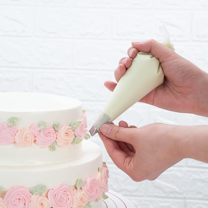Restaurantware Pastry Tek 10.2 x 6.3 Inch Piping Bags 2 Reusable Icing Bags - Durable White Silicone Pastry Bags Anti Burst Decorate Cakes Cupcakes Macarons Or Cookies