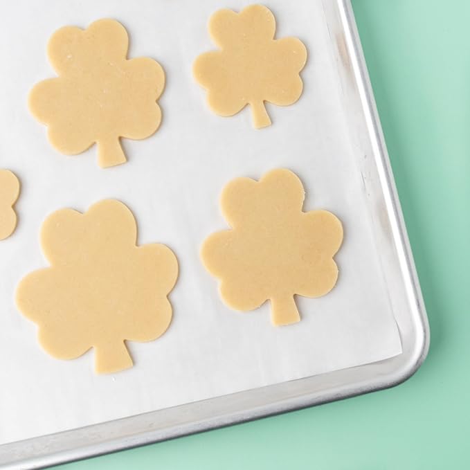 Cookie Cutter Kingdom, Shamrock Cookie Cutters, 3 Pack, Stainless Steel, Beautful Coated Finish, Mold for Cakes Biscuits and Sandwiches, St. Patricks Day (Shamrock 3 Pack)