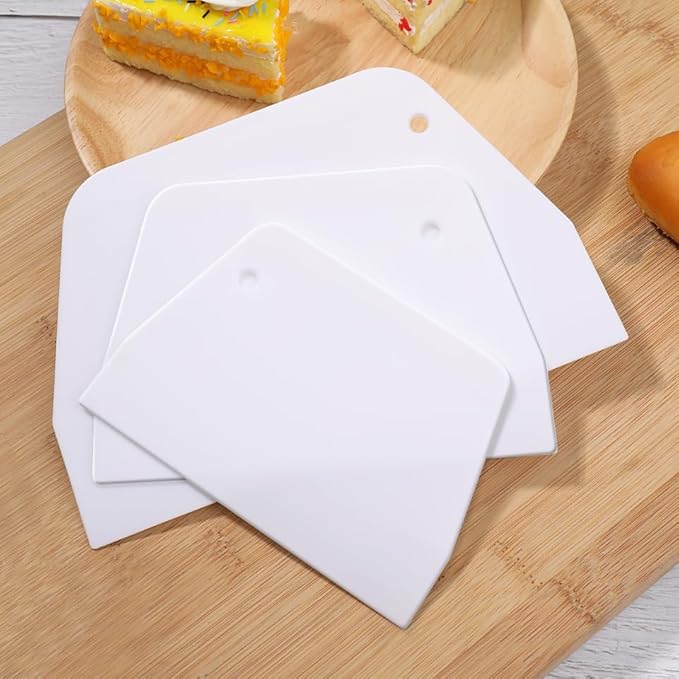 BESTonZON 3PCS Silicone Cake Scraper Set, Dough Scraper Bench Scraper, Plastic Flexible Bowl Scraper, Cake Smoother Cutters Kitchen Cutter Decorating Tools Sculpting & Modeling Tools (S, L)