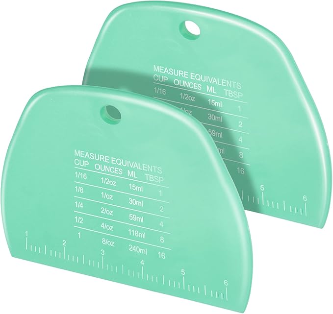 Teenitor 2 Pieces Dough Scraper, Plastic Dough Cutter, Bread Scraper for Sourdough, Bench Scraper with Measuring Scale, Multipurpose Food Scrapers for Dough, Cake, Bread Green