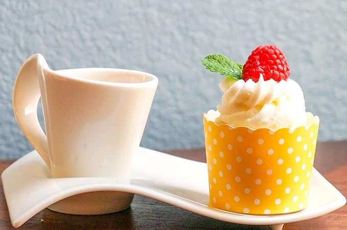 Paper Baking Cups (Polka Dots), Greaseproof Disposable Cupcake Liners (Yellow, Large Cups (50-Pack))