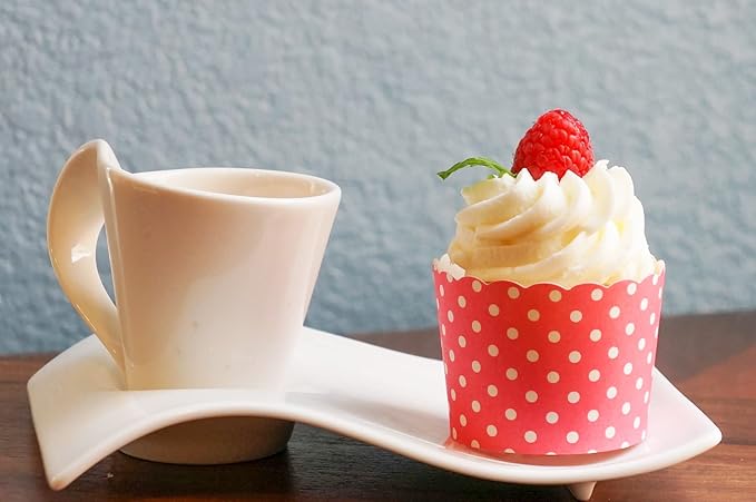 Paper Baking Cups (Polka Dots), Greaseproof Disposable Cupcake Liners (Pink, Large Cups (50-Pack))