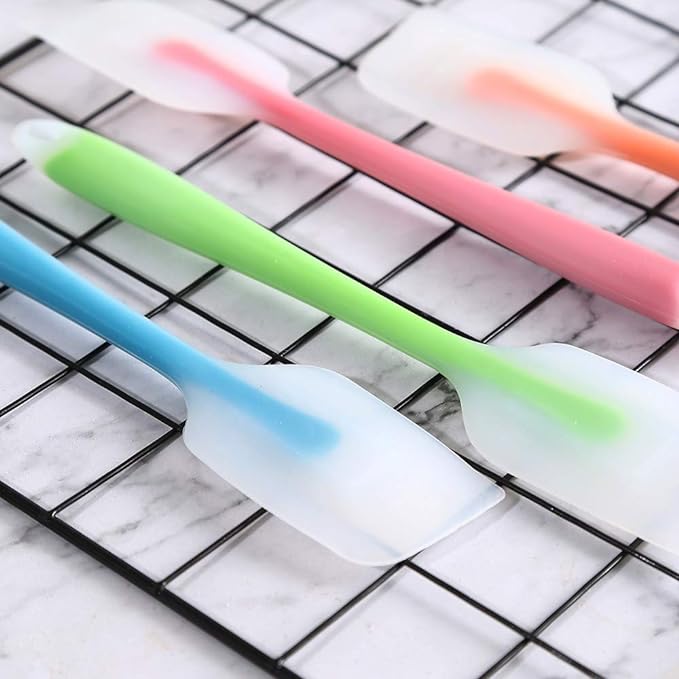 Silicone Spatula Set of 4 - Heat Resistant Flexible Spatula 450F with Stainless Steel Core - Food Grade Premium Good Grip Kitchen Utensils - Seamless, Heavy Duty, BPA Free, Dishwasher Safe