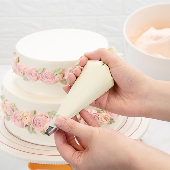 Pastry Tek Piping Bag Set, Set Of 4 Reusable Icing Bags - Durable, White Silicone Pastry Bag Set, Anti Burst, Decorate Cakes, Cupcakes, Macarons, Or Cookies - Restaurantware
