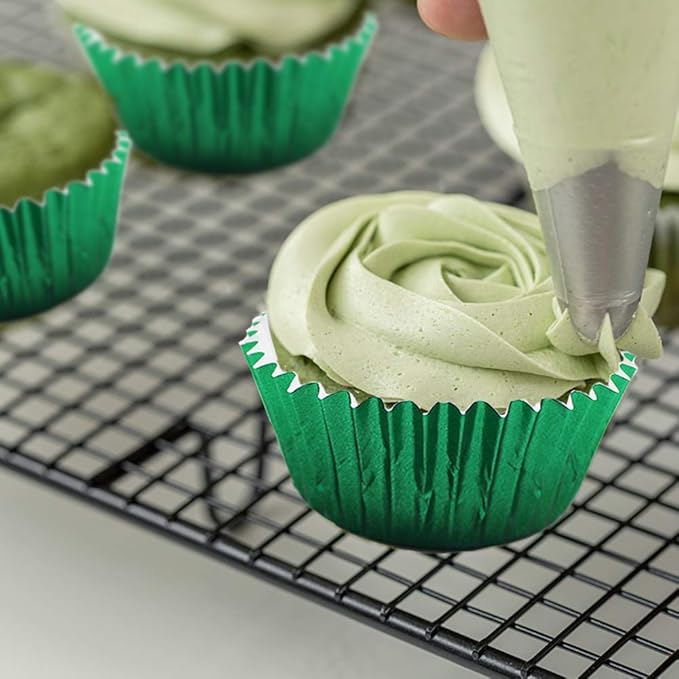 Green Foil Cupcake Liners,GOLF Standard Size Green Foil Cupcake Liners Wrappers Metallic Baking Cups,Muffin Paper Cases, 500 Pack