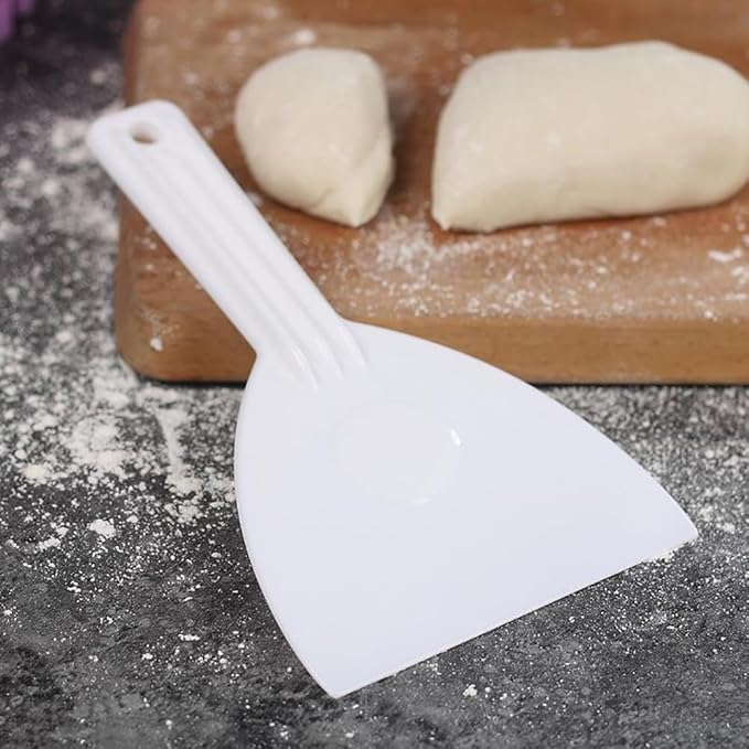 Plastic Dough Scraper Cutters, 2 Pcs, White, Bread Chopper Separator, Flour Scraper, Cake Smoother, Kitchen Cutting Tool with Handle