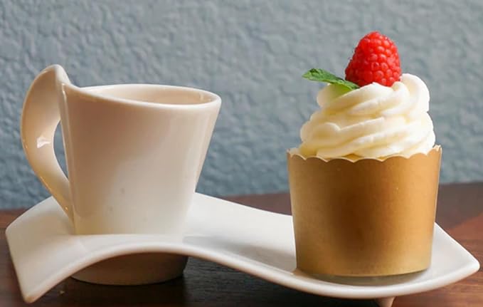 Paper Baking Cups, Greaseproof Disposable Cupcake Liners (Solid Gold, 50 Large Cup)