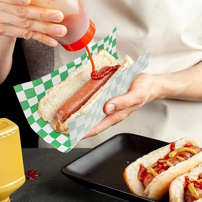 200 Pcs Wax Paper Sheets for Food Deli Wrap Paper Sheets 8.5x8.5"Food Basket Liners Checkered Square Sandwich Wraps for Burgers Bread Restaurant Barbecue Picnic(Green)