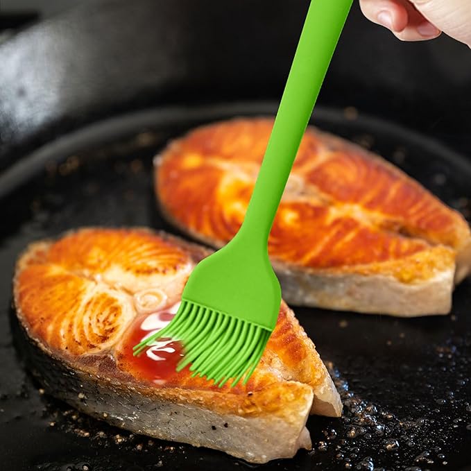 8 pieces basting brush for grilling,pastry brush,bbq basting brush,basting brush,rubber brush for cooking,basting brush for cooking,silicone bbq brush,barbecue sauce brush (Multicolor)