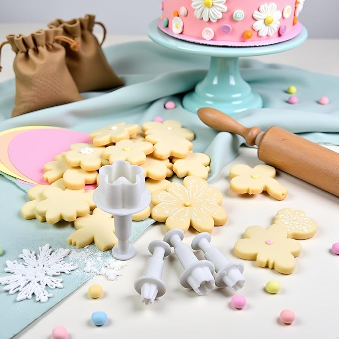 4Pcs White Flower Plunger Cookie Cutter DIY Blossom Flower Cake Fondant Mold Plastic Cake Decorating Tools Baking Accessories Cookie Cutters For Baking Plastic, Dessert and Candy Sculpting Tools