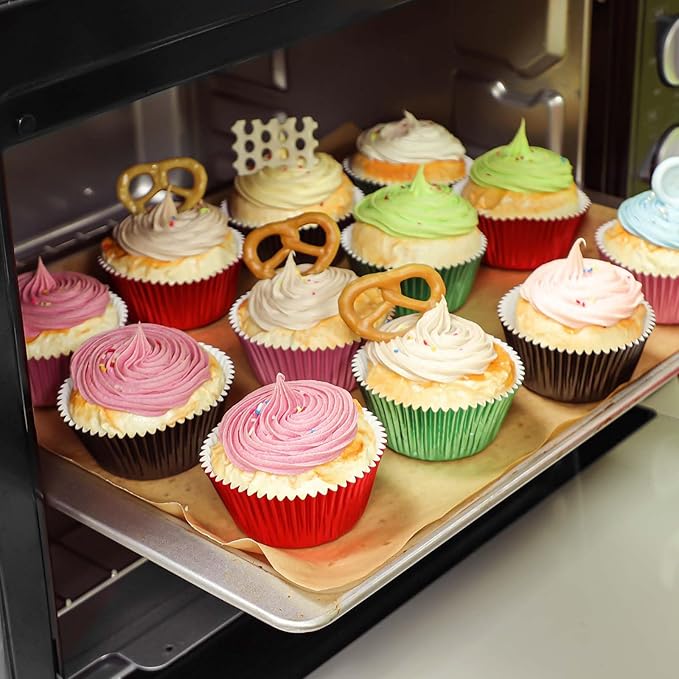 Caperci Red Foil Cupcake Muffin Liners Standard Size Baking Cups 150-Pack - Premium Greaseproof & Sturdy