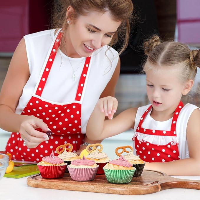 Caperci Red Foil Cupcake Muffin Liners Standard Size Baking Cups 150-Pack - Premium Greaseproof & Sturdy
