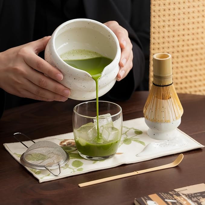 cjc 7-Pcs Matcha Whisk Set, Matcha Set for Beginner-18oz Ceramic Matcha Bowl with Spout, Bamboo Whisk and Holder, Scoop, Sifter ect.– Ceremony Matchas Powder Kit Complete Gift for Matcha Lover (White）