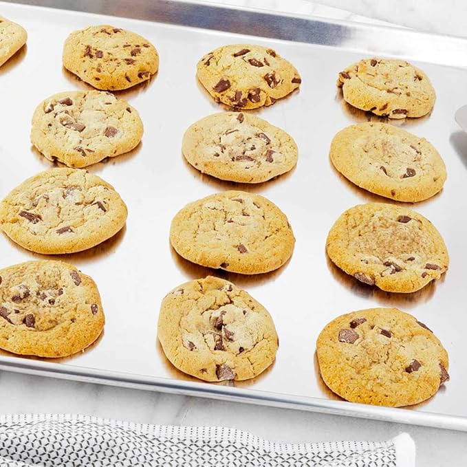 Restaurantware Met Lux 18 x 26 Inch Full Size Baking Sheet 1 Heavy-Duty Cookie Sheet - Evenly Bakes Treats Make Pastries Pizzas or Cookies Aluminum Sheet Pan For Commercial or Home Use