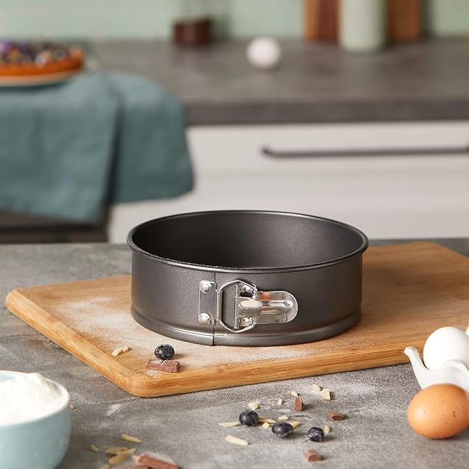 Kitchen Craft Master Class Non-Stick 20cm/8" Springform Round Cake Pan Tin KCMCHB19