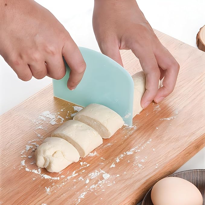 5-Pack Dough Scraper Bowl Food-safe Plastic Dough Cutter Flexible Bench Multipurpose Food Scrappers for Bread Dough Cake Fondant Icing