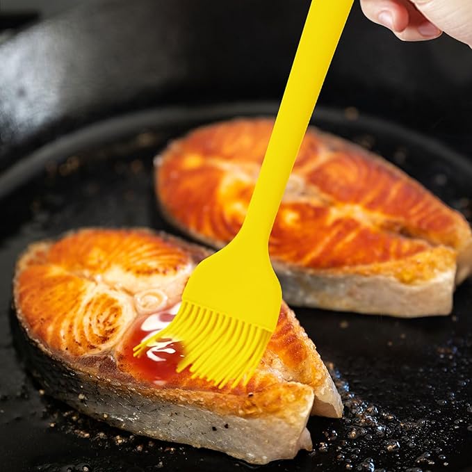 8 pieces basting brush for grilling,pastry brush,bbq basting brush,basting brush,rubber brush for cooking,basting brush for cooking,silicone bbq brush,barbecue sauce brush (yellow)