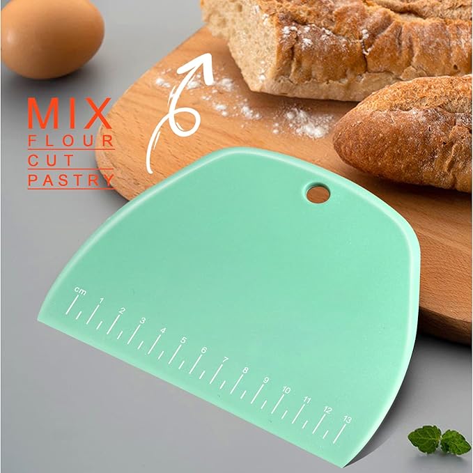 Teenitor 2 Pieces Dough Scraper, Plastic Dough Cutter, Bread Scraper for Sourdough, Bench Scraper with Measuring Scale, Multipurpose Food Scrapers for Dough, Cake, Bread Green