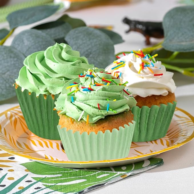 600 Pack Sage Green Cupcake Liners Dark Green Light Green Baking Cups Gradient Green Muffin Liners for Cupcake Wrappers Wedding Bridal Baby Shower Birthday Party