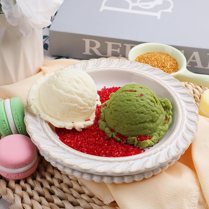Sanding Sugar Christmas Sprinkles for Cake Decorating, 4 Colors Holiday Sprinkles Silver Gold Red and Green Sparkling Decorating Coarse Sugar Crystals for Cupcakes Cookie Ice Cream Baking Topping