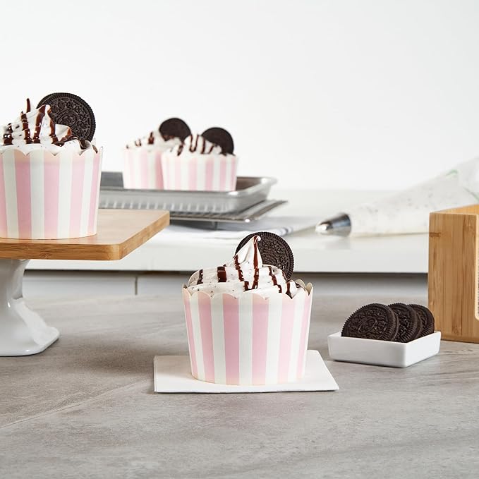 Panificio 10 Ounce Cupcake Wrappers, 200 Scalloped Baking Cups - Oven-Ready, Greaseproof, Pink Striped Paper Cupcake Liners, Disposable, For Birthdays, Baby Showers, Or Weddings - Restaurantware