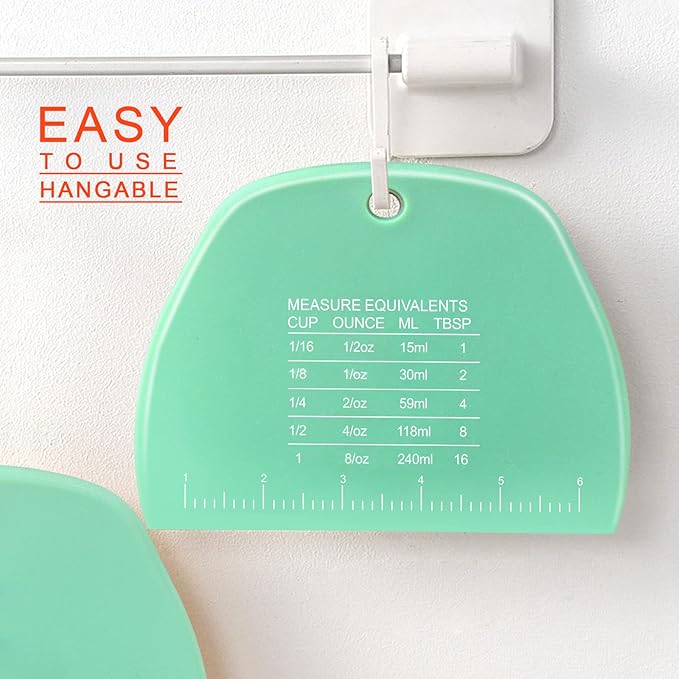 Teenitor 2 Pieces Dough Scraper, Plastic Dough Cutter, Bread Scraper for Sourdough, Bench Scraper with Measuring Scale, Multipurpose Food Scrapers for Dough, Cake, Bread Green