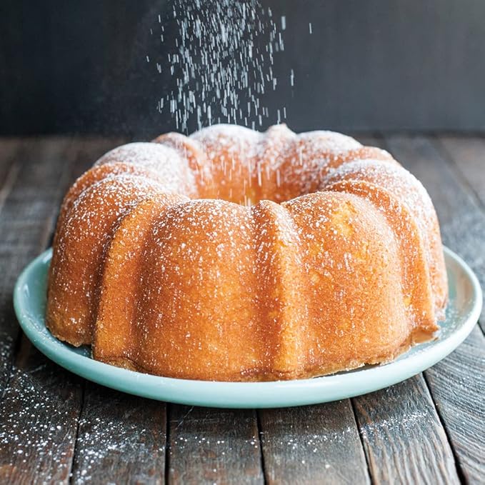 Nordic Ware Formed Bundt, 6 Cup, Red