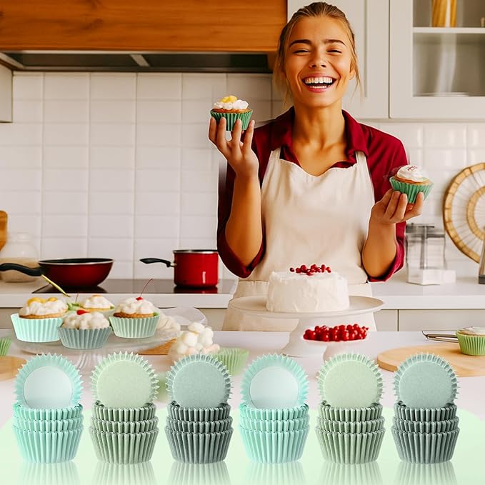 LemonRoad 300pcs Coated Paper Cupcake Liners for Baking Colorful Greaseproof Baking Cup for Muffin Dessert Candy Biscuit Cookies Brownie Wedding Birthday Party Baby Shower(Green,Round)