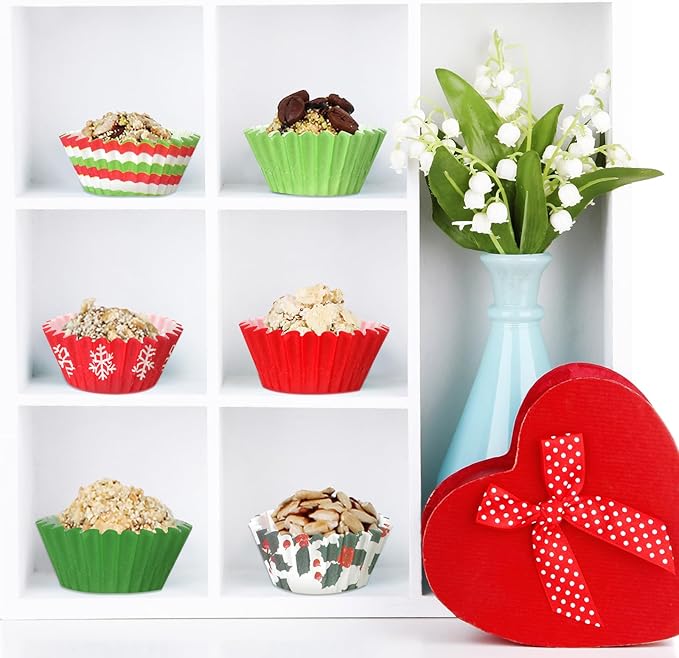 Funtery 600 Pcs Christmas Cupcake Liners Mini Muffin Liners Paper Candy Cups 1.3 Inch Holly Print Baking Cups Small Xmas Cupcake Wrappers for Baking Truffles Chocolates Making(Vibrant)