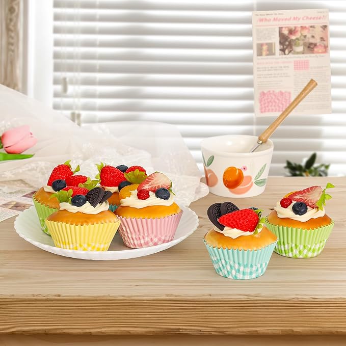 Standard Cupcake Liners 400 Count Paper Baking Cups Buffalo Plaid Disposable Cupcake Wrappers for Wedding and Party Baking Supplies
