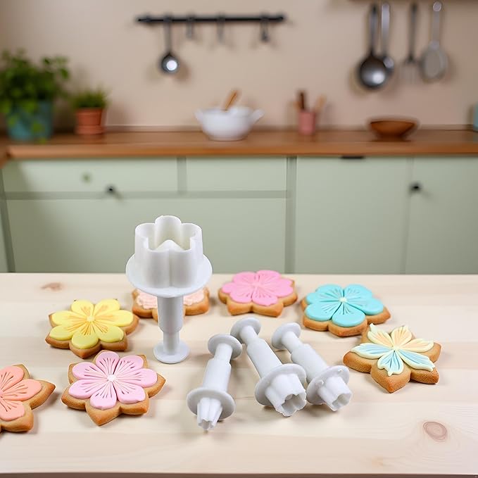 4Pcs White Flower Plunger Cookie Cutter DIY Blossom Flower Cake Fondant Mold Plastic Cake Decorating Tools Baking Accessories Cookie Cutters For Baking Plastic, Dessert and Candy Sculpting Tools