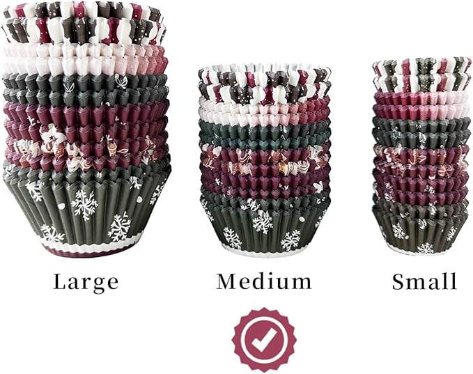 qiqee Christmas 300-Count Cupcake Liners Standard Cupcake Cups 6 Design Cupcake Papers Baking Cups Cupcake Wrappers (Standard Size)