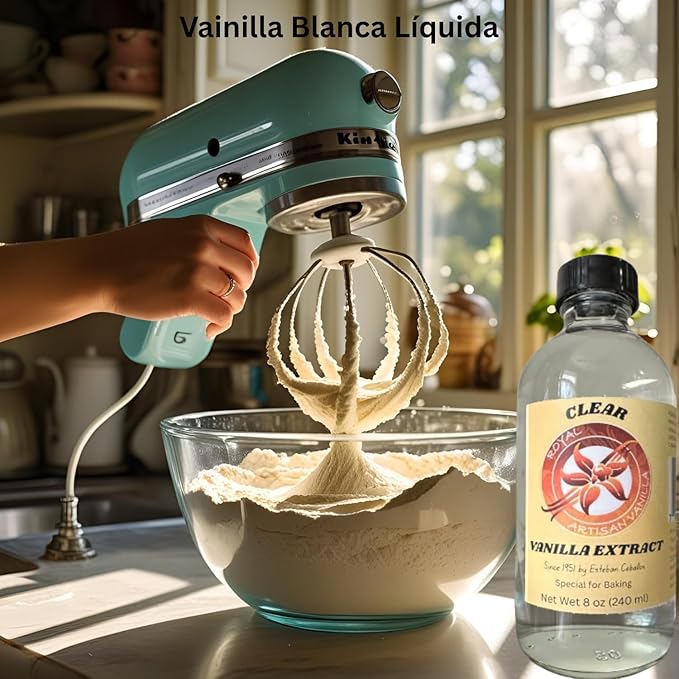 Royal Artisan Clear Vanilla Extract, with real vanilla bean, Organic, colorless; ideal for white icings, buttercream, light cakes and beverages; clean flavor; 8 fl oz (240 ml) glass bottle