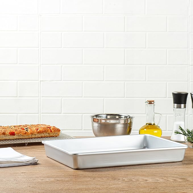 Restaurantware-Met Lux 15 x 12 x 2 Inch Straight-Sided Baking Tins, 12 Rectangular Cake Pans - Oven-Ready, Freezable, Anodized Aluminum Baking Sheet Cake Pans, Greaseproof, For Birthday Cakes