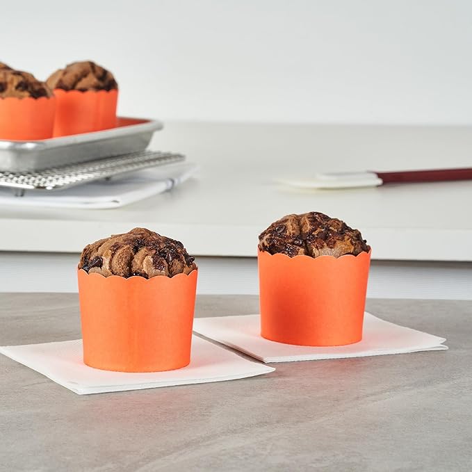 Panificio 6 Ounce Cupcake Wrappers, 200 Scalloped Baking Cups - Oven-Ready, Greaseproof, Orange Paper Cupcake Liners, Disposable, For Birthdays, Baby Showers, Or Weddings - Restaurantware