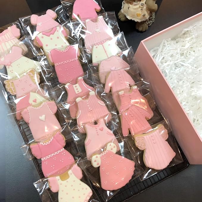 200Pcs 4 x 6Inch Cellophane Bags for Cookies, Soap, Chocolate Covered Oreos, Macarons, Brownies, Truffles. Candy Gift Cello Bags for Party Favors, Wedding, Christmas