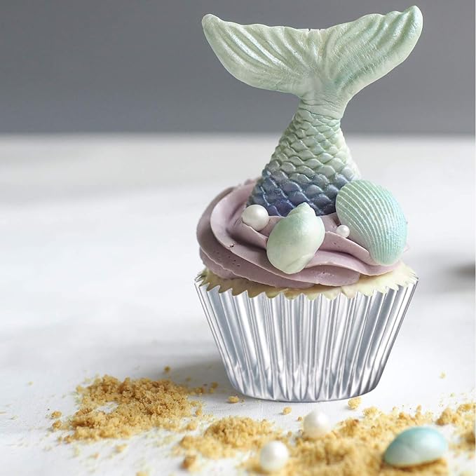 Sumind 200 Pieces Foil Cupcake Liners Standard Size Metallic Cupcake Liners Paper Baking Cups Muffin Case Decoration Cups, 10 Colors
